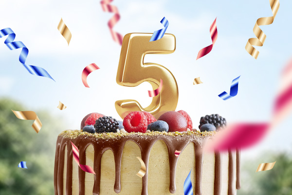 Дарим скидки и подарки в честь дня рождения нашей компании! Дарим скидки и подарки в честь дня рождения нашей компании!